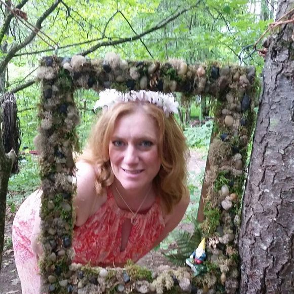 Meet your Posher, Anne - Picture 1 of 1